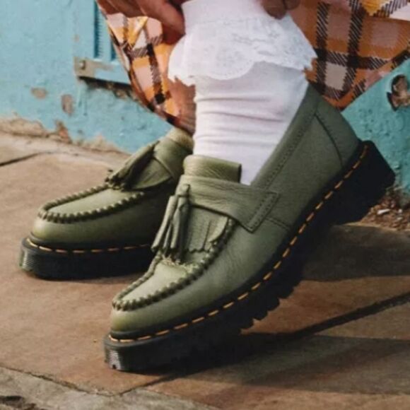 BRAND NEW DR MARTENS ADRIAN TASSEL  DETAILED LOAFERS - Picture 1 of 15